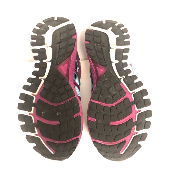 Brooks Adrenaline GTS 17 Running Shoe - Picture 9 of 11